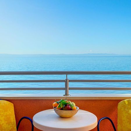 Apartments Promenada - Beachfront Tučepi Δωμάτιο φωτογραφία