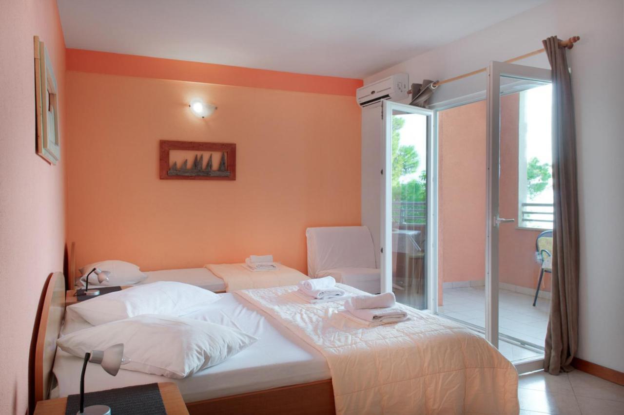 Apartments Promenada - Beachfront Tučepi Εξωτερικό φωτογραφία