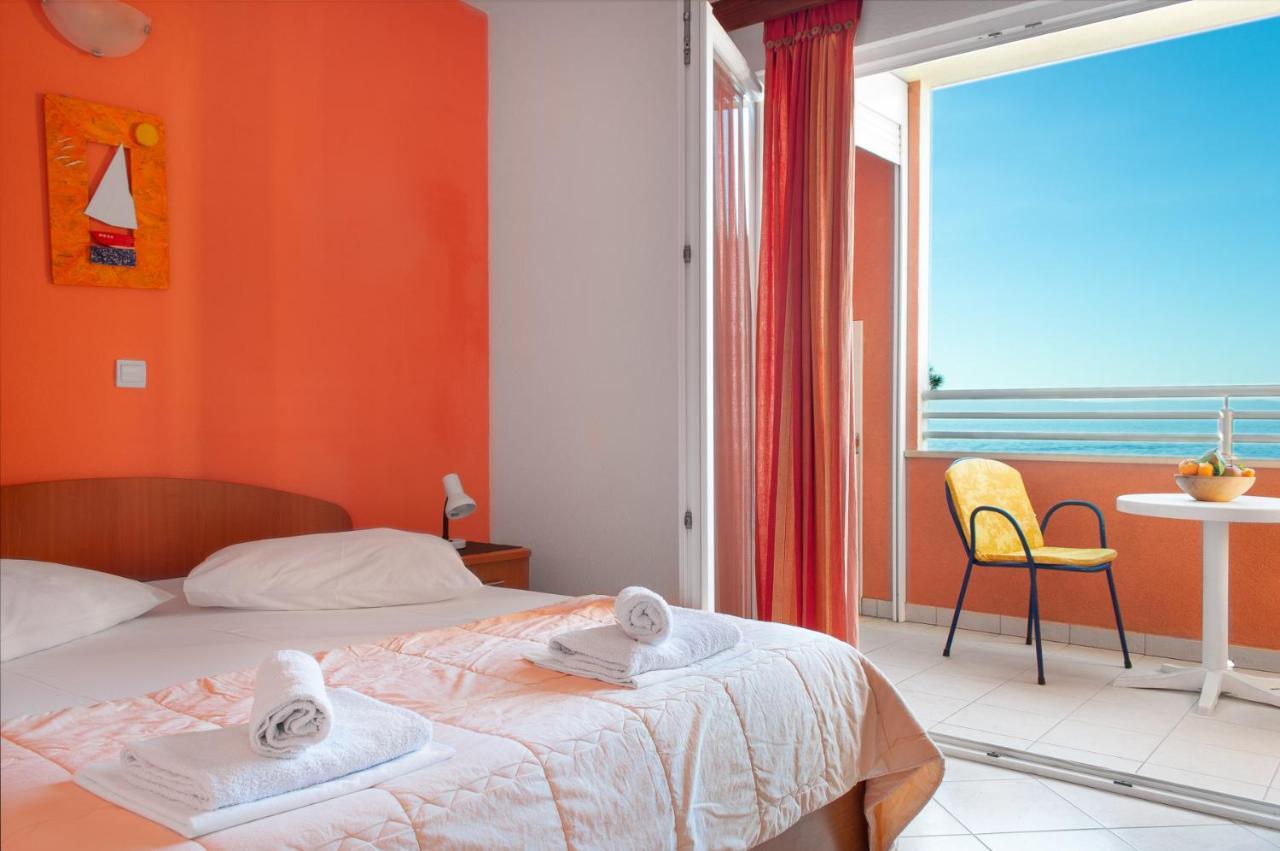 Apartments Promenada - Beachfront Tučepi Εξωτερικό φωτογραφία