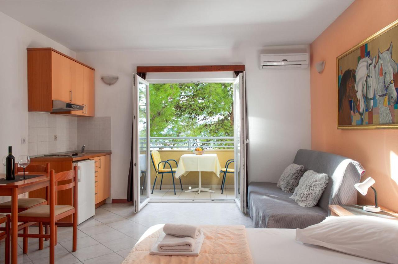 Apartments Promenada - Beachfront Tučepi Εξωτερικό φωτογραφία