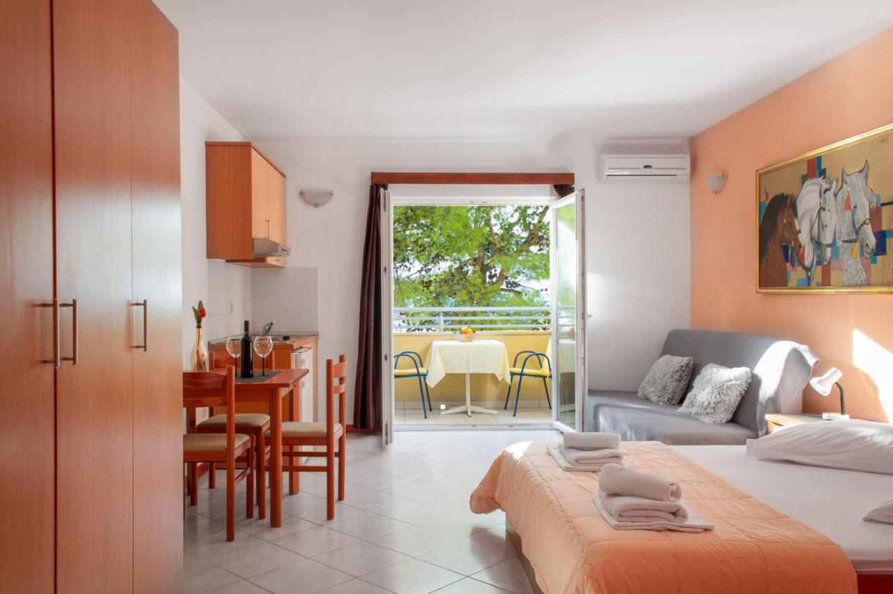 Apartments Promenada - Beachfront Tučepi Εξωτερικό φωτογραφία